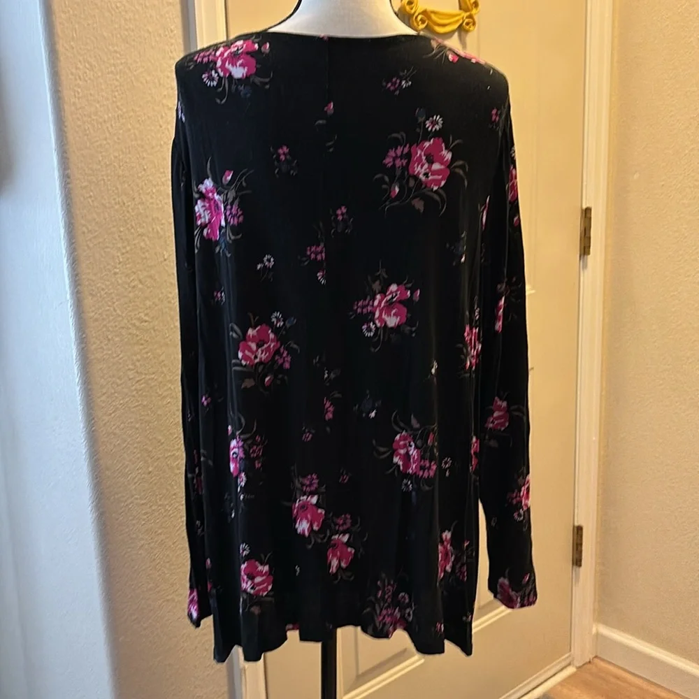Lane Bryant Flowered Long Tunic - Picture 3 of 6